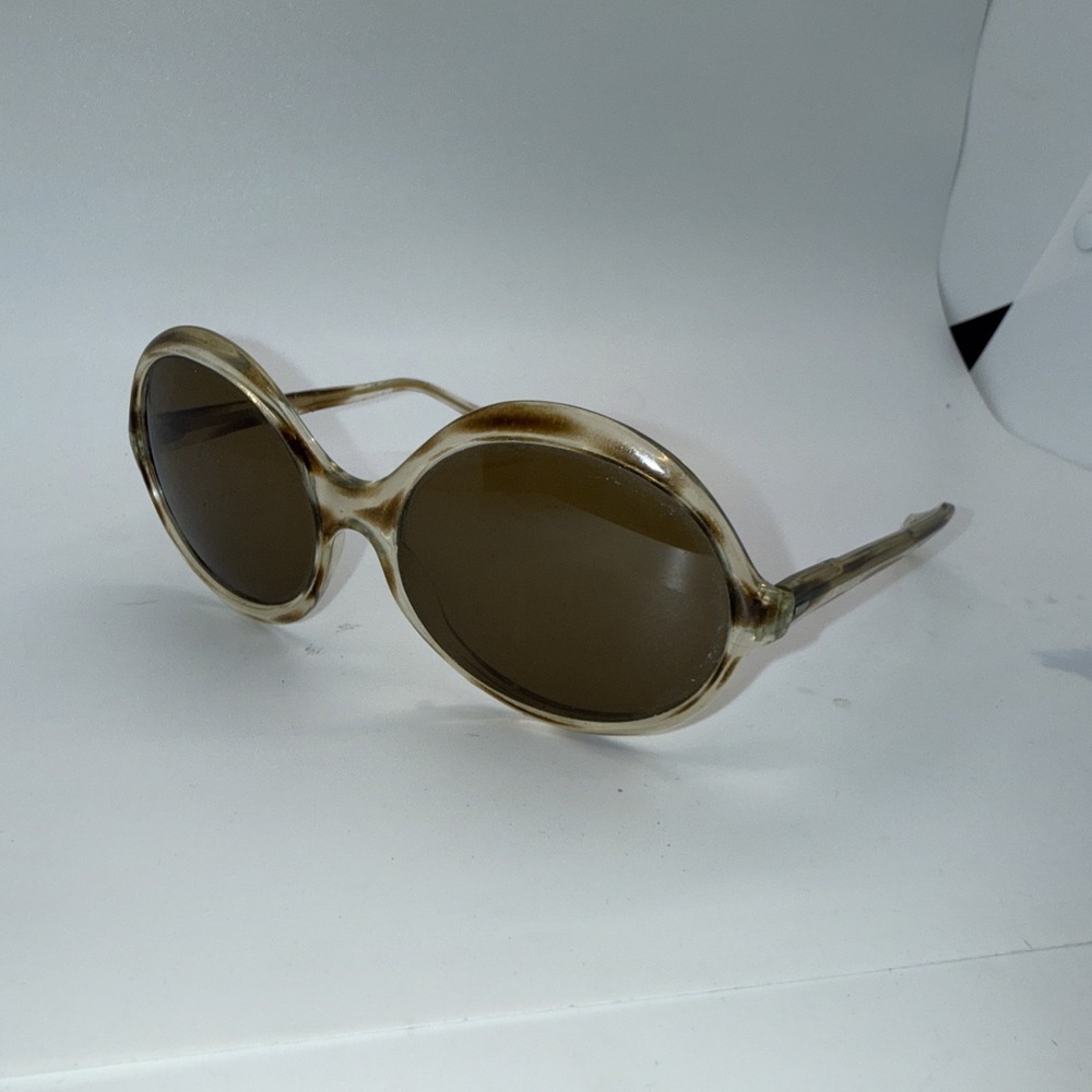 vintage Schiaparelli Sunglasses Super Cute  Large Lenses